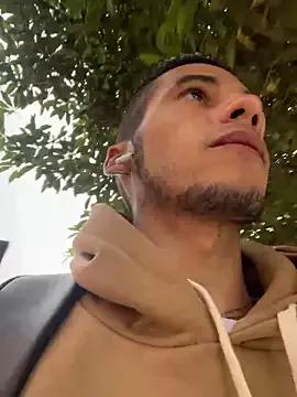 wiland_hot23 from StripChat is Freechat