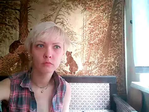 WildMissNiks from StripChat is Freechat