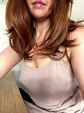 WildRosexo from StripChat is Freechat