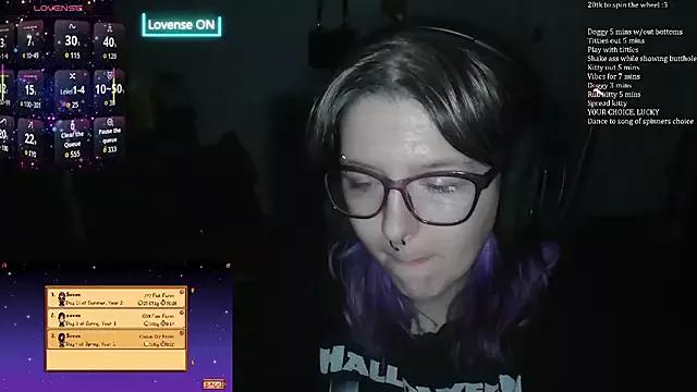 x3raven from StripChat is Freechat