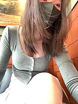 Photos of xigua2002 from StripChat is Freechat