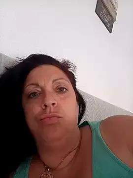 XNaughtysouthlondonMILFXX from StripChat is Freechat