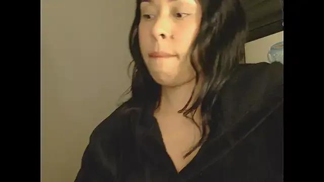 XxNicole from StripChat is Freechat