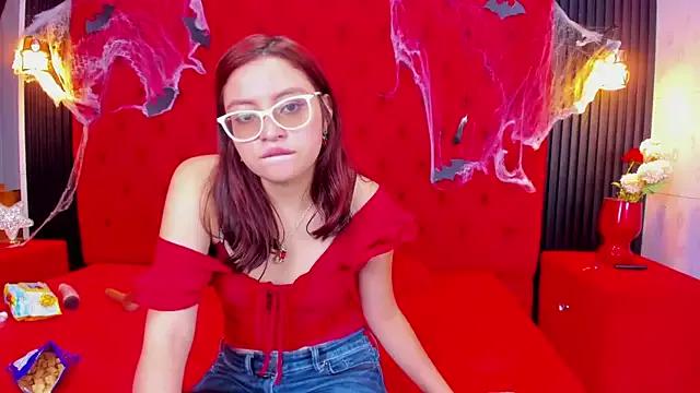Xzatella from StripChat is Freechat