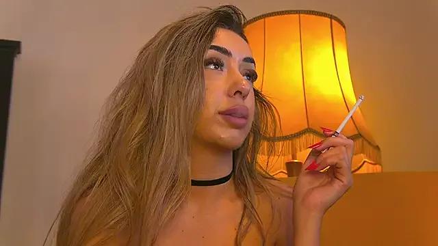 Yanira_Muslim from StripChat is Freechat
