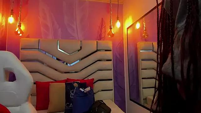 Yara_Stone from StripChat is Freechat