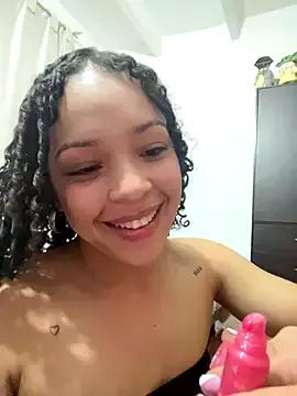Yasmin777_ from StripChat is Freechat