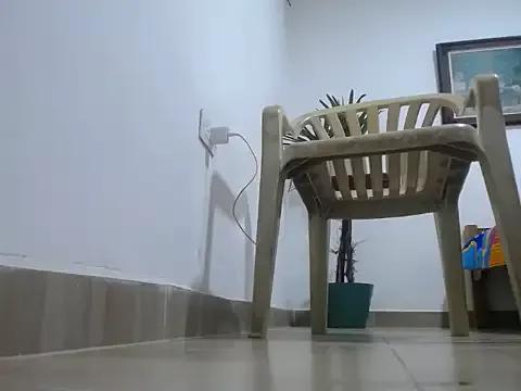 Young_handsome from StripChat is Freechat
