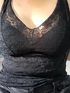 Your-diwani from StripChat is Freechat