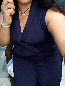 Your-Yashika from StripChat is Freechat