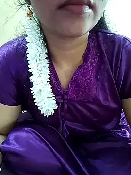 yourtamilcouple from StripChat is Freechat
