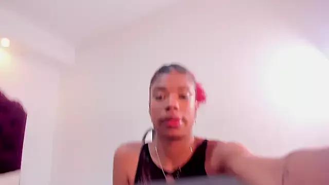 zaraa_parkerr from StripChat is Freechat