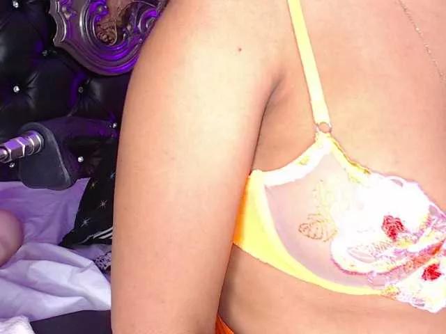 Freechat denisemoca on BongaCams