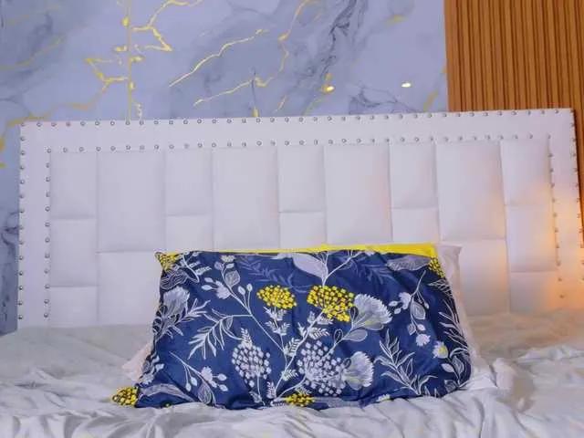 Freechat Indiancutiie on BongaCams