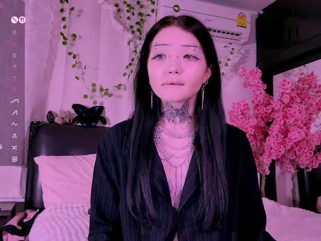 Offline Leinbone on BongaCams