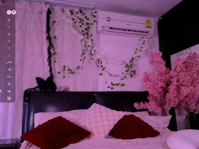 Offline Leinbone on BongaCams