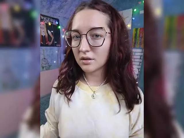 Offline Rosia-Guess on BongaCams