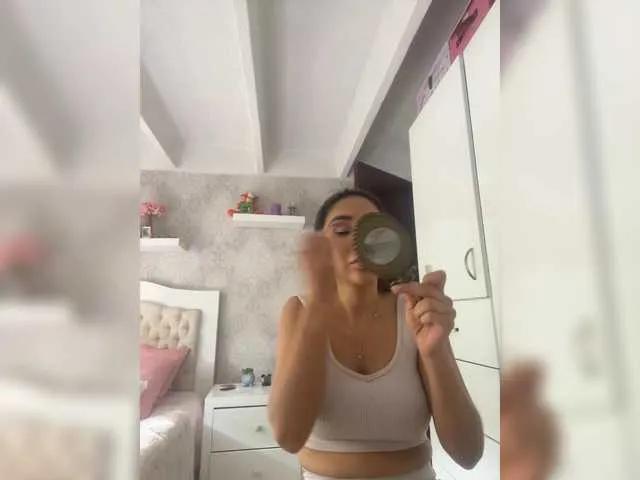 Freechat SallyeLeins on BongaCams