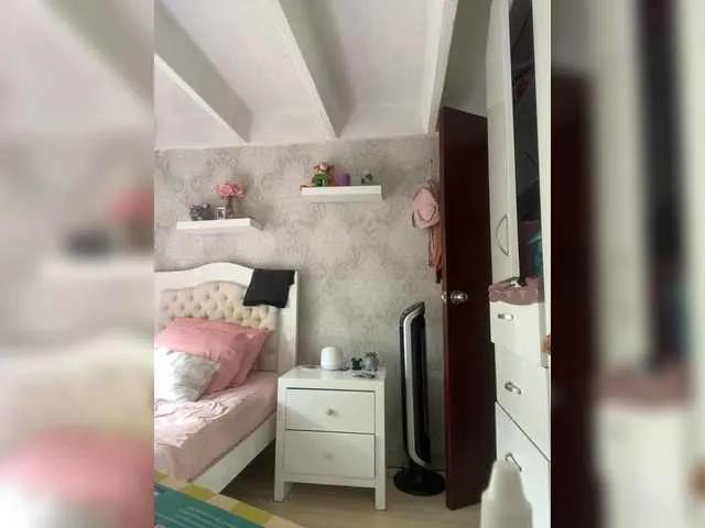 Freechat SallyeLeins on BongaCams