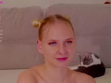 Freechat _temptation___ on Chaturbate