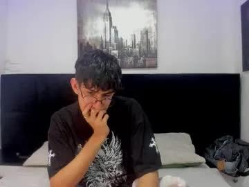 Freechat aaron_spencer13 on Chaturbate