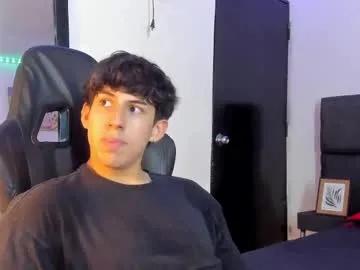 Freechat aaron_spencer13 on Chaturbate