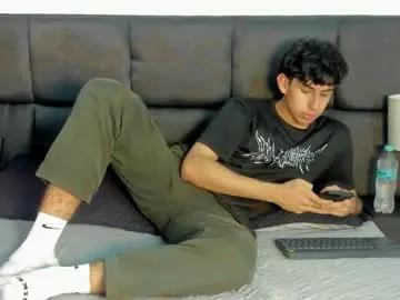 Freechat aaron_spencer13 on Chaturbate