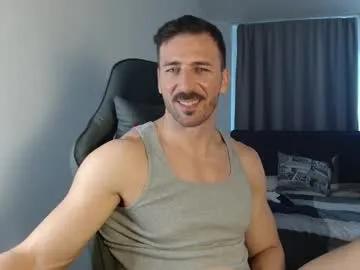Freechat aaront0pmuscles on Chaturbate