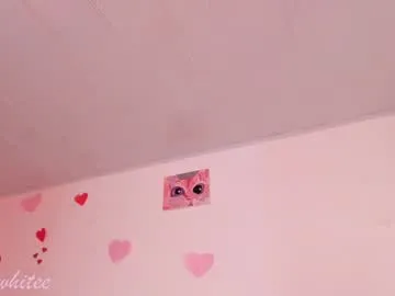 Freechat aby_whitee on Chaturbate