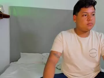 Freechat akon_2 on Chaturbate