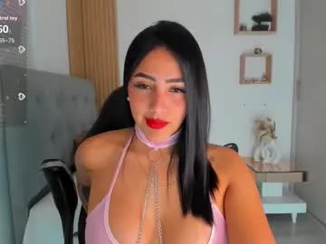 Freechat aliessiarose1 on Chaturbate