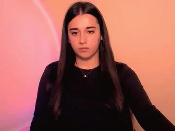 Freechat alinaasti_ on Chaturbate