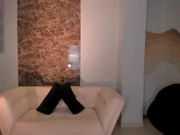 Freechat alinakravitz_ on Chaturbate