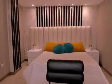 Freechat alinakravitz_ on Chaturbate