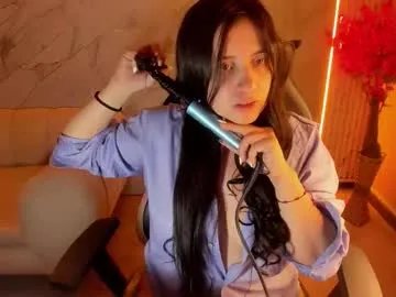 Freechat andrea_tasty_tf on Chaturbate