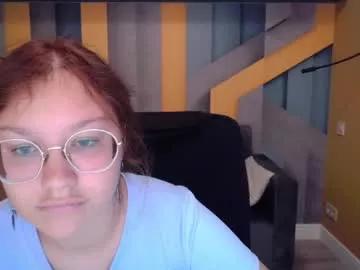 Freechat angelinalow on Chaturbate