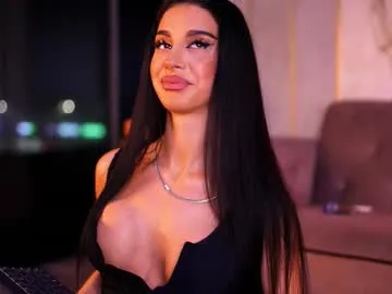 Freechat arinarhodes on Chaturbate