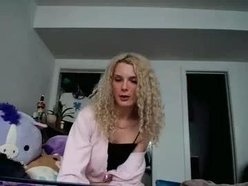 Freechat astorialove on Chaturbate