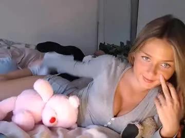 babylolabell on Chaturbate 