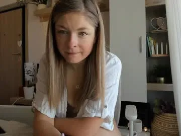 Freechat bestgirl_ofthe_neighborhood on Chaturbate