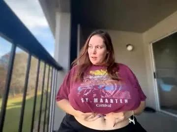 Freechat bigoltittycomittee on Chaturbate