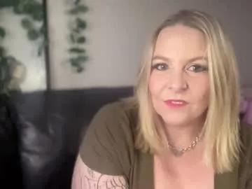 Freechat blondejj on Chaturbate