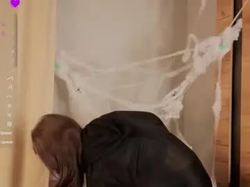 Freechat blushinbloom on Chaturbate