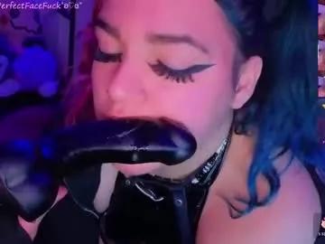 Freechat booboosperfectfacefuck on Chaturbate