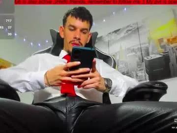 Freechat brayhambrown on Chaturbate