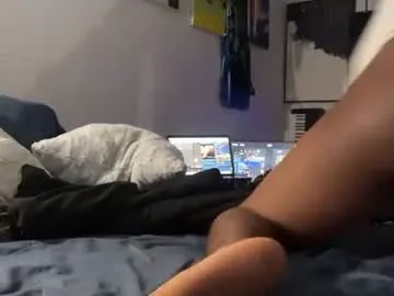 Freechat brownskinshortyy on Chaturbate