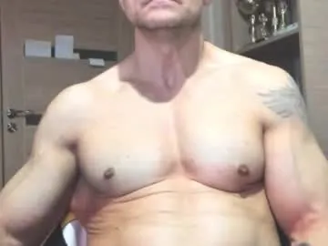 Freechat carin_the_body on Chaturbate