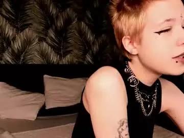 Freechat carolinerichter on Chaturbate