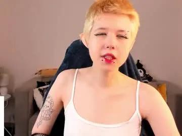 Freechat carolinerichter on Chaturbate