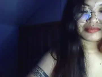 Freechat chillntalkmami on Chaturbate